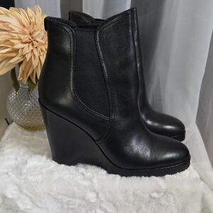 New Michael Kors Sleek Black Ankle Boots
